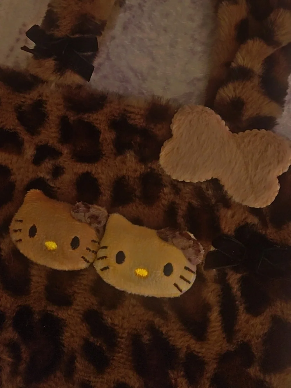 Leopard Print Hello Kitty Handbag with - Brown